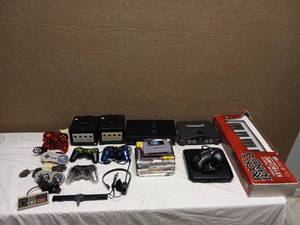 lot 85 image: LARGE LOT OF GAMING CONSOLES AND MORE