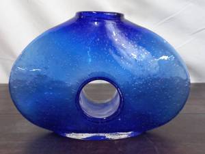 lot 14 image: Unique Cobalt Blue Handblown Vase