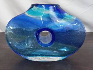 lot 15 image: Unique Cobalt Blue And Teal Handblown Vase