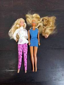 lot 74 image: Vintage Barbie Dolls From 80s