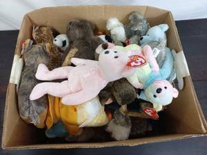 lot 82 image: Collection Of Beanie Babies