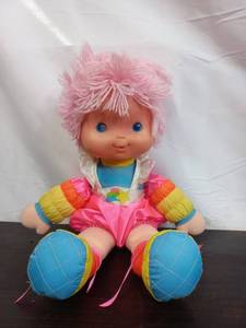 lot 89 image: Rainbow Bright Doll