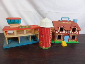 lot 93 image: Three Fisher-Price Little People Toys