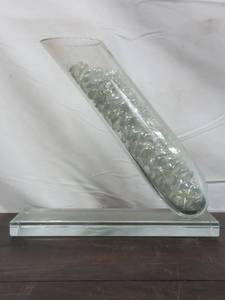 lot 140 image: Glass Vase