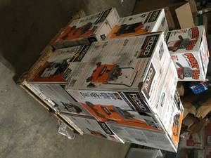 lot 37 image: Pallet of WetDry Ridgid Shop Vacs Customer Returns See Pictures