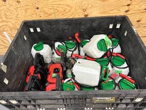 lot 118 image: MILWAUKEE Salvage Lot of M18 Sprayers