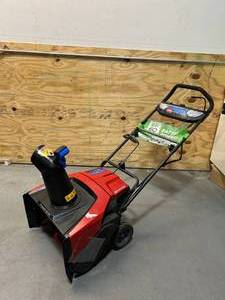 lot 62 image: Power Clear 21 in. 60-Volt Lithium-Ion Brushless Cordless Electric Snow Blower (Tool Only)