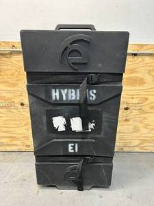 lot 81 image: Road Case on Wheels