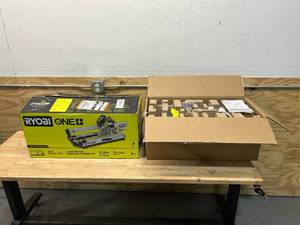 lot 9 image: RYOBI ONE 18V Cordless 5-12 in. Flooring Saw Kit with Blade, 4.0 Ah Battery, and Charger