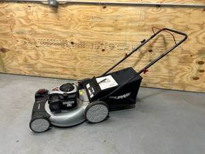lot 28 image: MURRAY 21 in. 140 cc Briggs and Stratton Walk Behind Gas Push Lawn Mower with Height Adjustment and with Mulch Bag