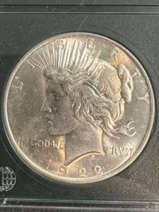 1922 US PEACE SILVER DOLLAR UNC