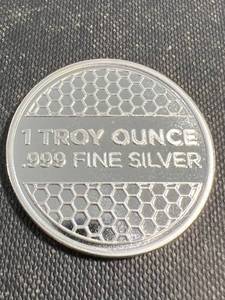 1 TROY OZ .999 FINE SILVER 9 FINE MINT ROUND