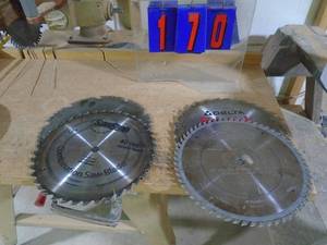 lot 170 image: Qty of 4 10 carbide saw blades. As shown.