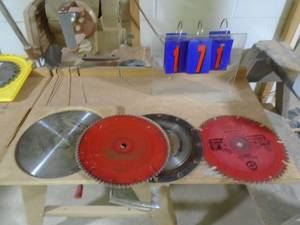 lot 171 image: Qty of 4 10 carbide saw blades. As shown.