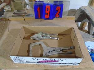 lot 192 image: Qty of 2 vice grip brand pliers. As shown.