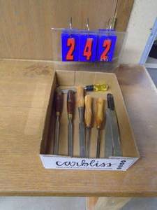 lot 242 image: Flat of misc chisels & files. As shown.