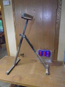 lot 303 image: Adjustable roller stand. As shown.