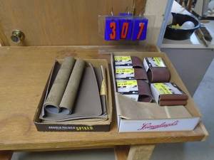 lot 307 image: Qty of 2 flats of assorted sandpaper. As shown.