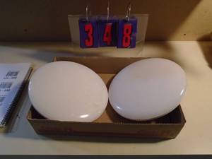 lot 348 image: Qty of 2 led lights. Approx 10. As shown.