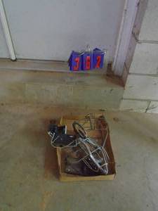 lot 362 image: Flat with 2 nash mole traps & other assorted traps. As shown.