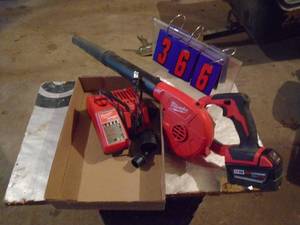 lot 366 image: milwaukee cordless blower with battery & charger. Tested & works. As shown.