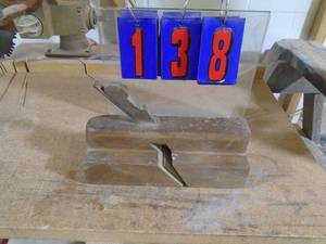 lot 138 image: Wood 9 12 moulding plane. As shown.