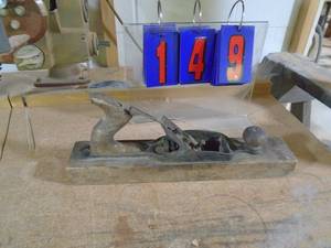 lot 149 image: Wood plane 15 oal no blade but nice condition. As shown.