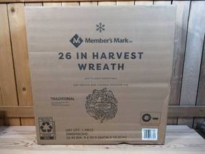 lot 20 image: Members Mark 26 Happy Harvest Seasonal Decor Wreath
