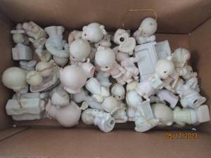 lot 41 image: Large assortment of 1970s Jonathan...