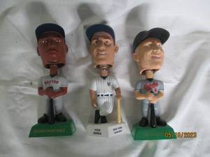 lot 56 image: MLB Upper Deck Collectible Bobblehe...