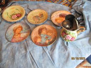 lot 70 image: Hand painted Water pitcher and basi...