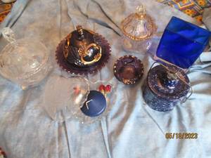 lot 72 image: Collection of assorted depression g...