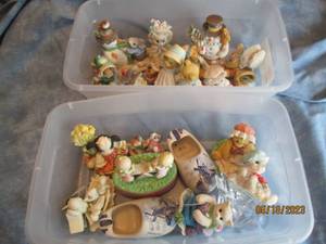lot 73 image: Collection of figurines from Cheris...