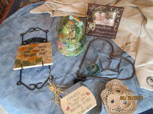 lot 92 image: Grandma themed decor, tabletop snow...