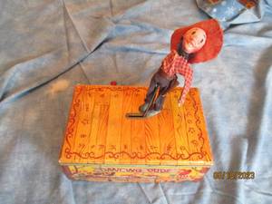lot 116 image: Vintage Collectible Dancing Dude on...