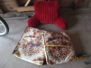 lot 180 image: Pair of seat cushions, wrapping rea...