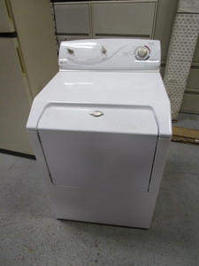 lot 4 image: Maytag Gas Dryer