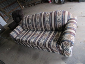 lot 12 image: CouchHide-A-Bed
