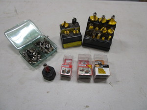 lot 89 image: Router Bits