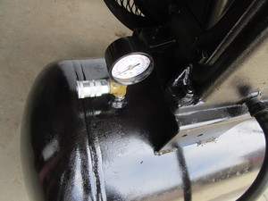 lot 5-B image: 35 gal. Air Compressor
