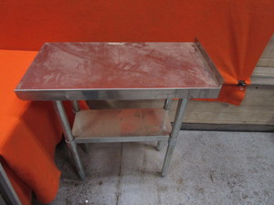 lot 118 image: SS Table 15x30x34