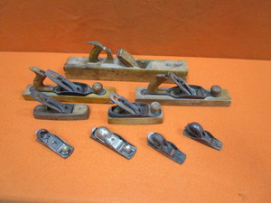 lot 135 image: Vintage Wood Planes