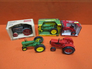 lot 153 image: 116th Die Cast Tractors