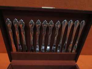 lot 158 image: Silver Set & Misc. Silver