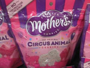 6- 9 oz pks Mothers Circus Animals...