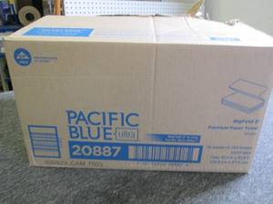 lot 50 image: case of pacific blue bigfold Z prem...