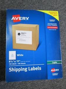 lot 81 image: package of avery 5353 shipping labe...