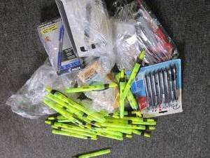 lot 82 image: lot of pens and sharpies open box ...
