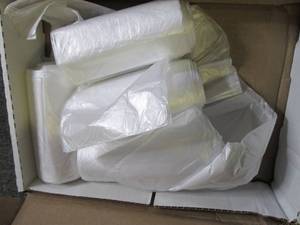 lot 93 image: 4 rolls of garbage bags 16 gallon ...