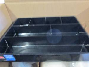 lot 134 image: box of paper plates , drawer and mo...